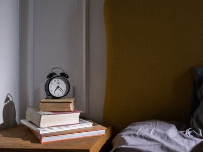 Перехід на зимовий час 25 жовтня: як змінити режим, щоб легше прокидатися