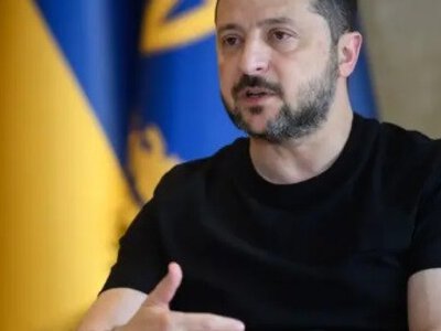 Зеленский переговорил с Туском по поводу войны в Украине