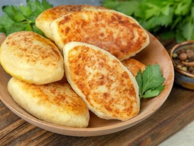 Хрустящие снаружи, нежные внутри: эти картофельные зразы исчезают со стола мгновенно