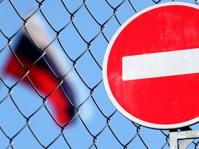 ЕС утвердил санкции против почти 1600 юридических и физических лиц, связанных с российским ВПК