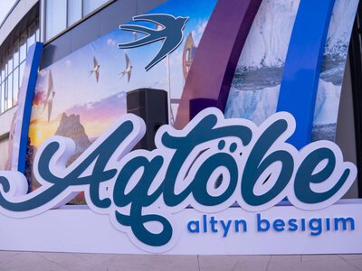  Актюбинские мастера и дизайнеры привезли в Астану экспозицию о Димаше Кудайбергене 