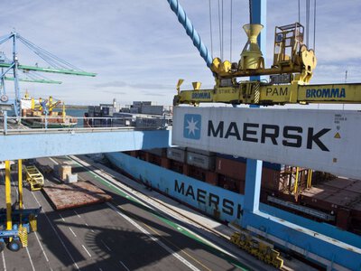 Maersk расширяет флот, чтобы не потерять статус второго перевозчика мира