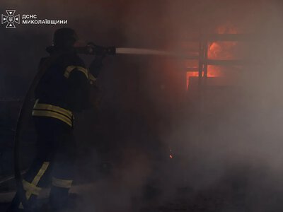 Утром россияне атаковали Николаев «Шахедом»: поврежден грузовой терминал (фото, видео)