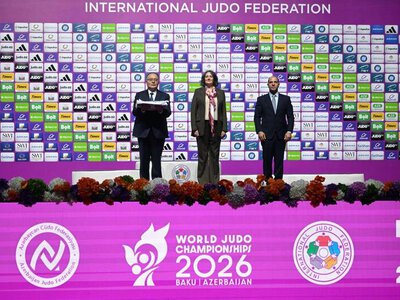 Флаг чемпионата мира по дзюдо официально передали Казахстану: турнир пройдёт в Астане в 2027 году