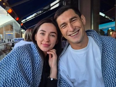 Милота. Жена Степаненко показала романтический вечер с Тарасом в ресторане