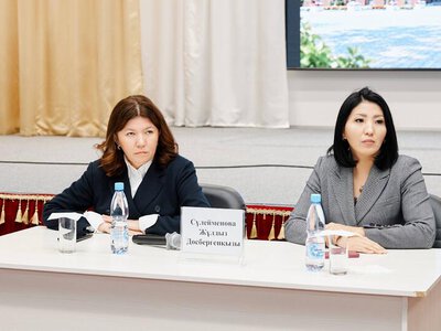 Жулдыз Сулейменова встретилась с педагогами школы села Коянды Акмолинской области
