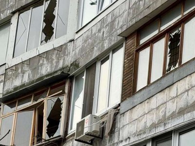 Один из камней залетел в квартиру на 7-м этаже: мэр Днепра Филатов побывал на месте вражеской атаки