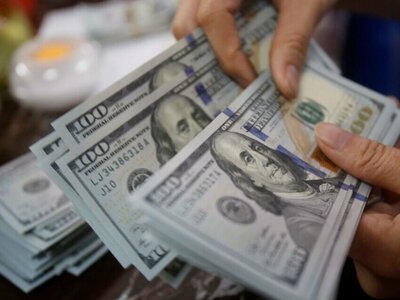  НБУ установил новый рекордный курс доллара по отношению к гривне 
