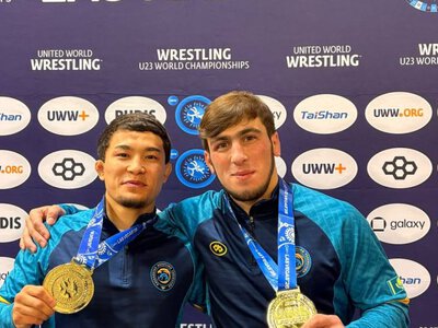 Казахстанские борцы завоевали два золота на чемпионате мира U23 