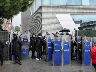 Власти Турции взяли под контроль еще один оппозиционный телеканал