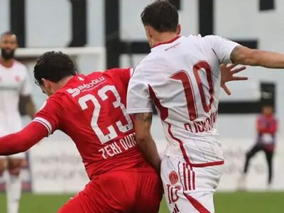 Elvinin meydana çıxmadığı matç yarımçıq dayandırıldı - Güclü yağış səbəbindən