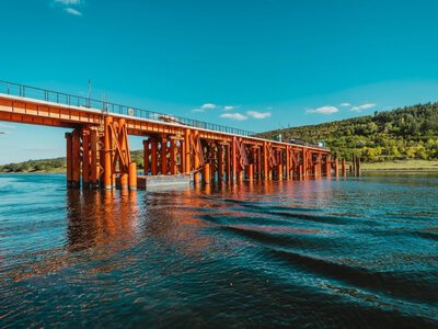 Между Украиной и Молдовой достраивают временный мост через Днестр: что уже сделали (ФОТО)