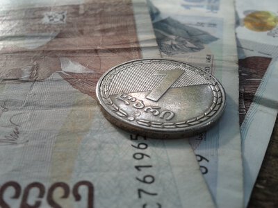 Нацбанк Грузии получил право на эмиссию цифрового лари