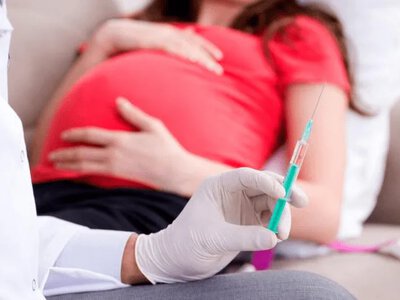 Можно ли вакцинироваться от гриппа беременным и кормящим матерям: ответ врача
