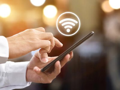 Загадочные стрелки возле Wi-Fi: что они означают на экране смартфона и почему меняют положение