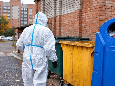 В целях предупреждения распространения грызунов и обеспечения санитарно-эпидемиологического благополучия населения в городе Усть-Каменогорске проводятся профилактические дератизационные мероприятия на контейнерных площадках для сбора твердых бытовых отход