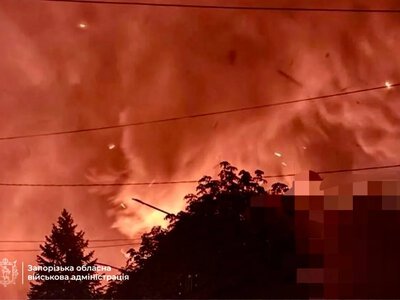 Запорожье под атакой врага — есть попадание в предприятие, вспыхнул масштабный пожар