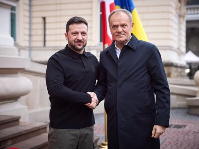 Зеленский обсудил с Туском усиление защиты Украины от российских атак