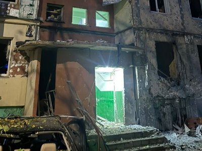 Россия атаковала запад Украины: повреждено предприятие, местами нет света