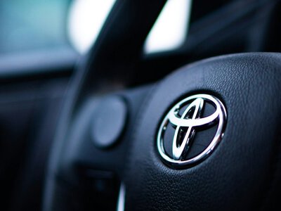 Новый завод Lexus за $2 млрд: почему Toyota делает ставку на технологию Tesla