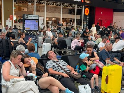 Атака беспилотников: аэропорты Москвы были закрыты всю ночь