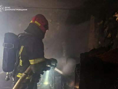 В центре Днепра произошел смертельный пожар: спасатели обнаружили мужчину без сознания
