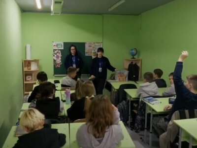 В Сумах открылась ещё одна подземная школа: новое учебное заведение приняло 500 учеников