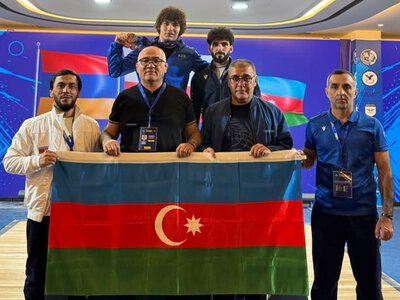 Qasım İsmayılov Avropa birinciliyində 3 medala yiyələndi