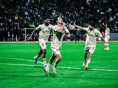 Toral yenə ehtiyatda qaldı, komanda yoldaşı 10 qolla tarixə düşdü