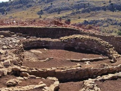Археологи раскопали в Испании римский лагерь с фрагментами оружия