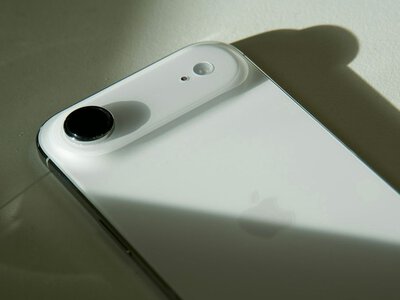 Какой Android-смартфон может стать альтернативой iPhone Air