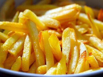 Идеальный хруст и вкус: секрет жарки картофеля, о котором вы даже не догадываетесь