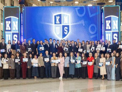 Основатель KNUS Нурасыл Медеу передал университет в дар государству