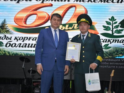 В ТУРКЕСТАНСКОЙ ОБЛАСТИ ЧЕСТВОВАЛИ РАБОТНИКОВ ЛЕСНОГО ХОЗЯЙСТВА