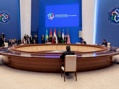 Страны Центральной Азии и США договорились развивать сотрудничество в торговле, энергетике и безопасности