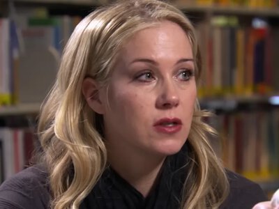 Звезда культовых сериалов Эпплгейт призналась, что ей неправильно поставили тяжёлый диагноз