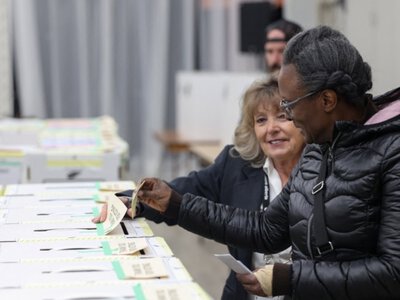 Провинция Альберта проголосовала на референдуме против отделения от Канады