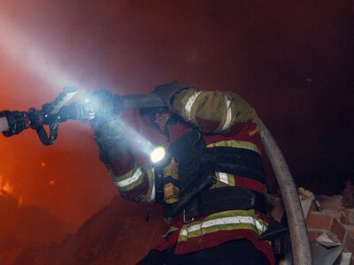 В Киеве БпЛА нанес удар по объекту транспортной инфраструктуры