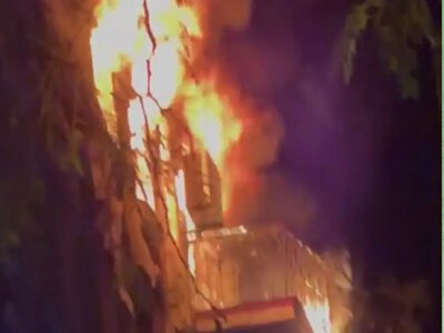 В Одессе прогремел взрыв и вспыхнул пожар: пострадали спасатели