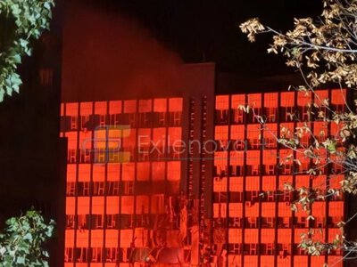 В оккупированном Луганске прогремели десятки взрывов: под удар попало здание оператора связи «Лугаком»