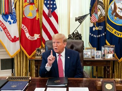 Трамп как минимум трижды грубо нахамил журналистам во время пресс-конференции в Белом доме