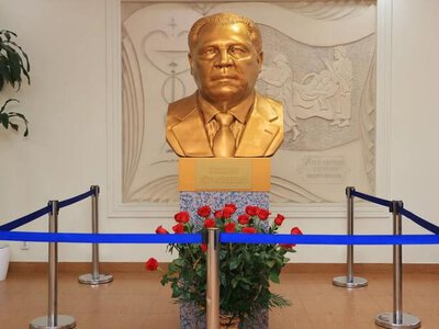 Карагандинскому медицинскому университету присвоили имя первого ректора Петра Поспелова