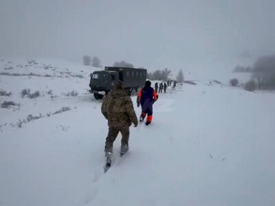  Из снежного заноса эвакуировали 7 человек в ВКО 