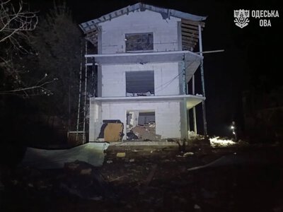 Ночная атака на Одесскую область: повреждены энергообъект и база отдыха