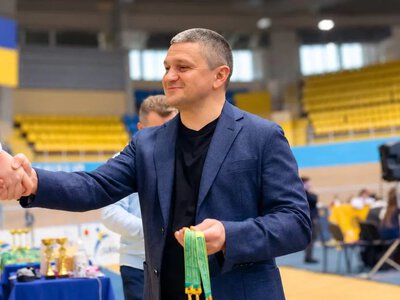Василий Костюк поддержал сборную Украины по каратэ на рекордном чемпионате мира