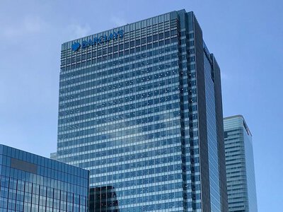 Barclays скоротить приблизно п’ять тисяч працівників: як штучний інтелект змінює один із найбільших банків Британії