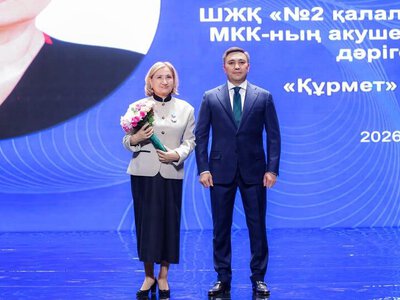 В ШЫМКЕНТЕ ОТМЕТИЛИ ДЕНЬ РЕСПУБЛИКИ