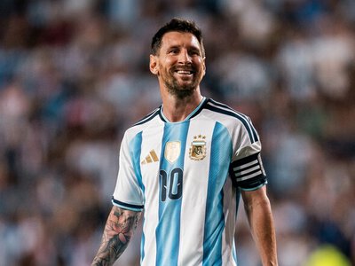 Qarşıma çıxan hər şeyi qazanmaq üçün cəhd etməkdən heç vaxt vaz keçmədim - MESSİ