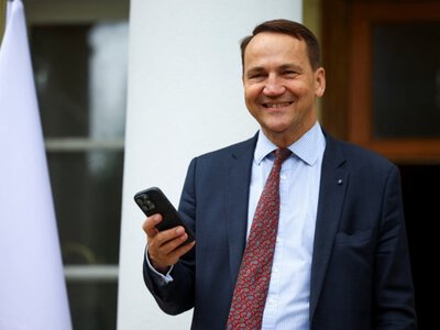 Сикорский ответил на слова Маска об «отмывании денег» США через Украину