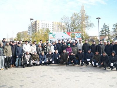 Посадка деревьев в преддверии праздника